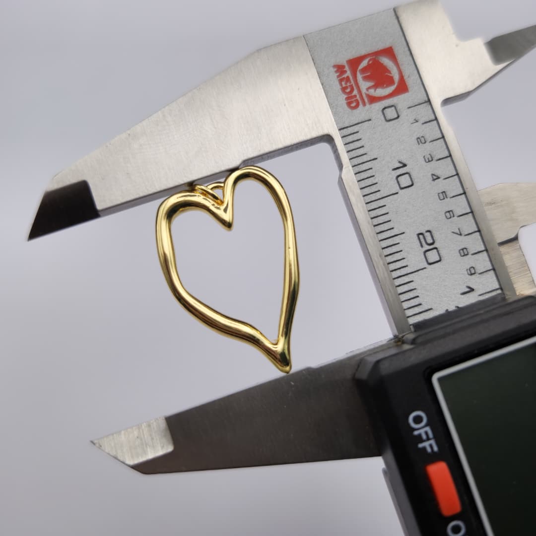 ORO CHINO DIJE CORAZON CALADO 3