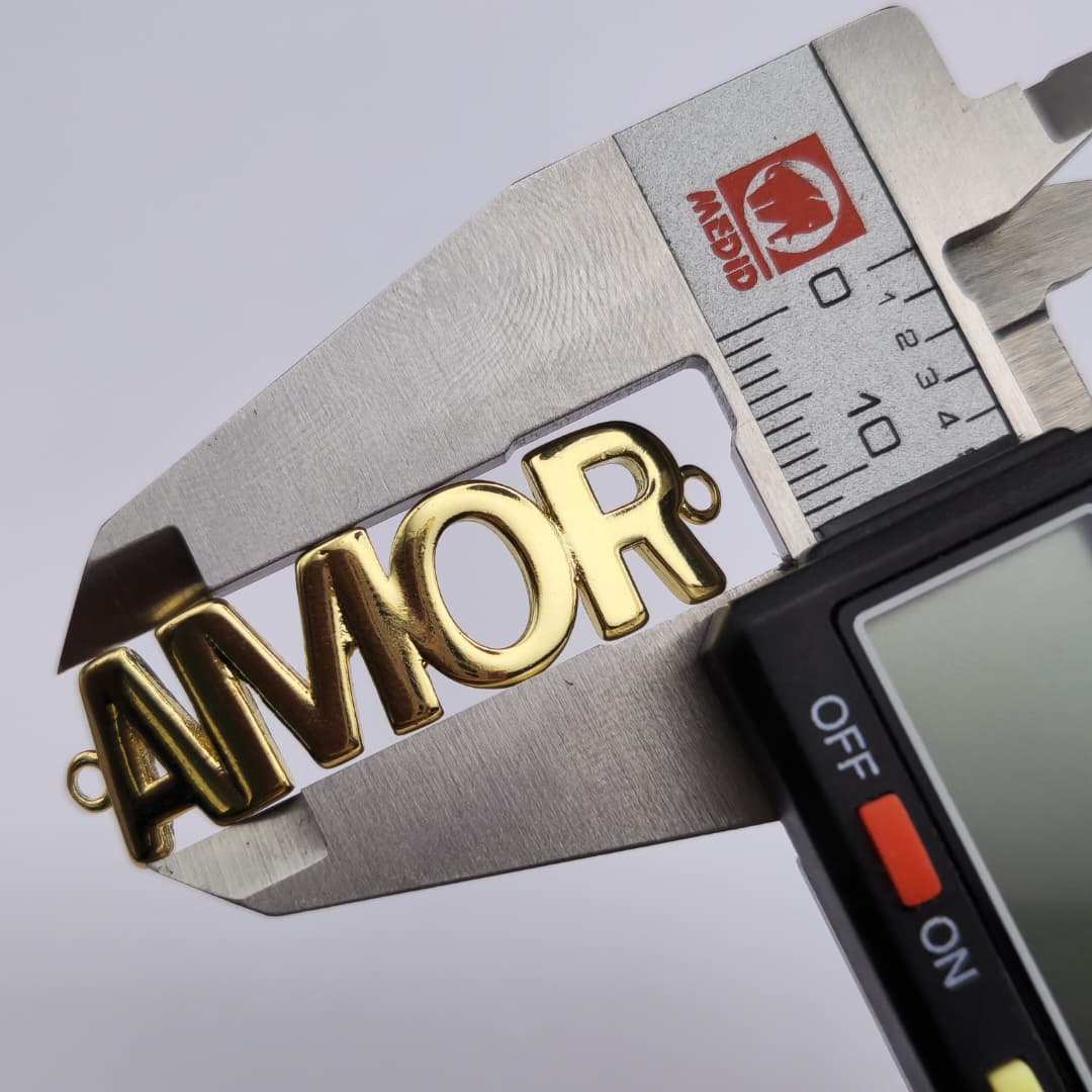 ORO CHINO CONECTOR AMOR 3