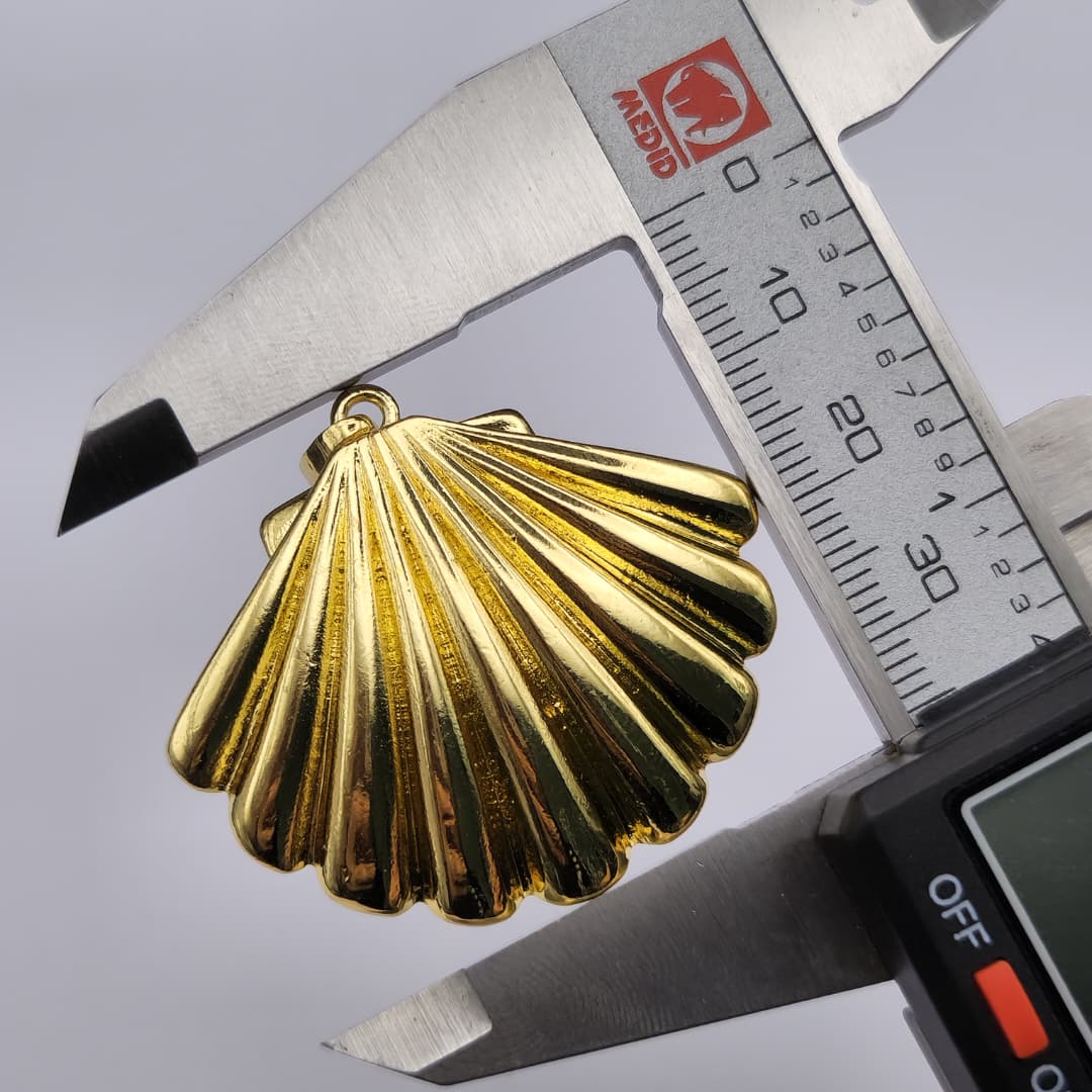 ORO CHINO DIJE OSTRA GRANDE 3
