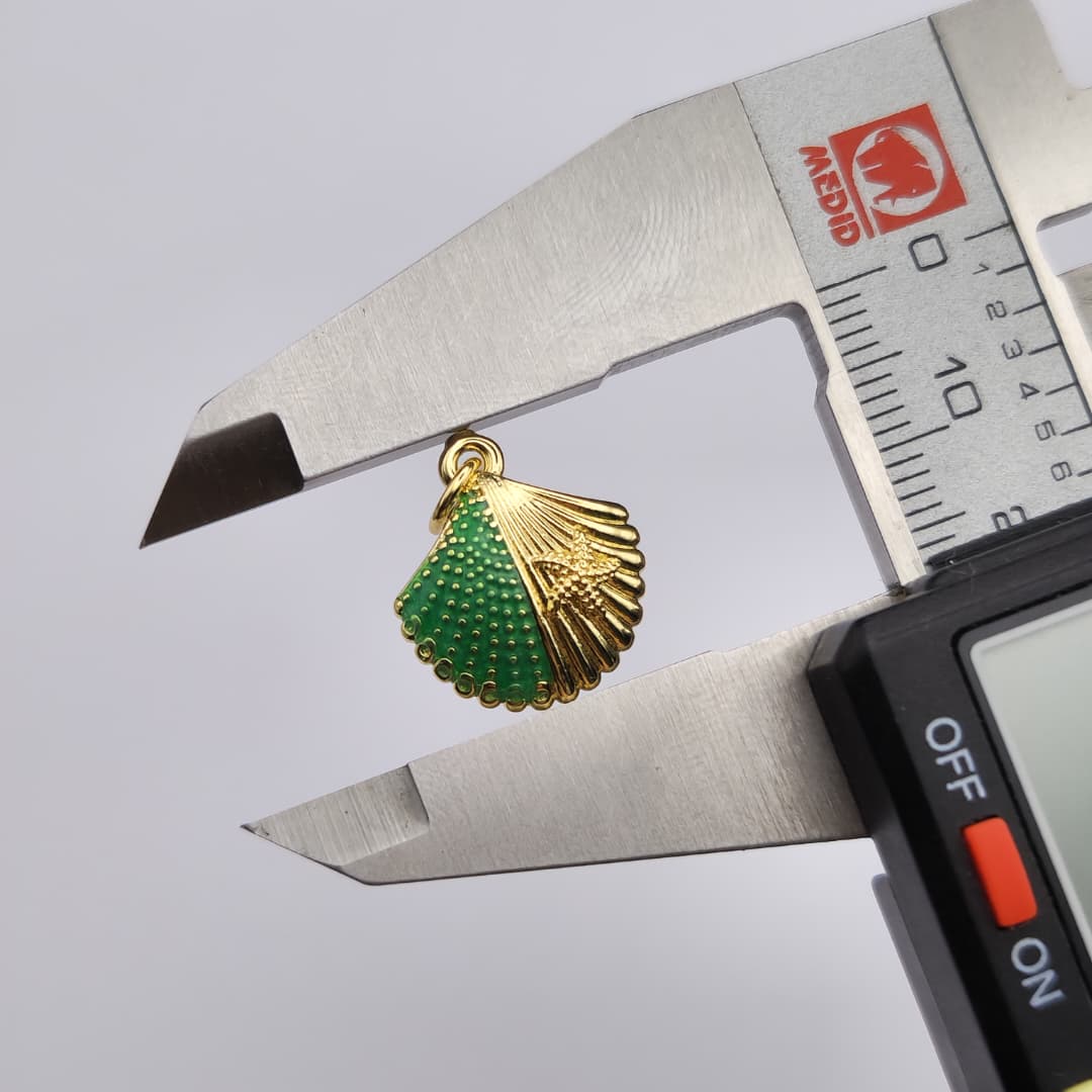 DIJE ORO CHINO OSTRA VERDE 3