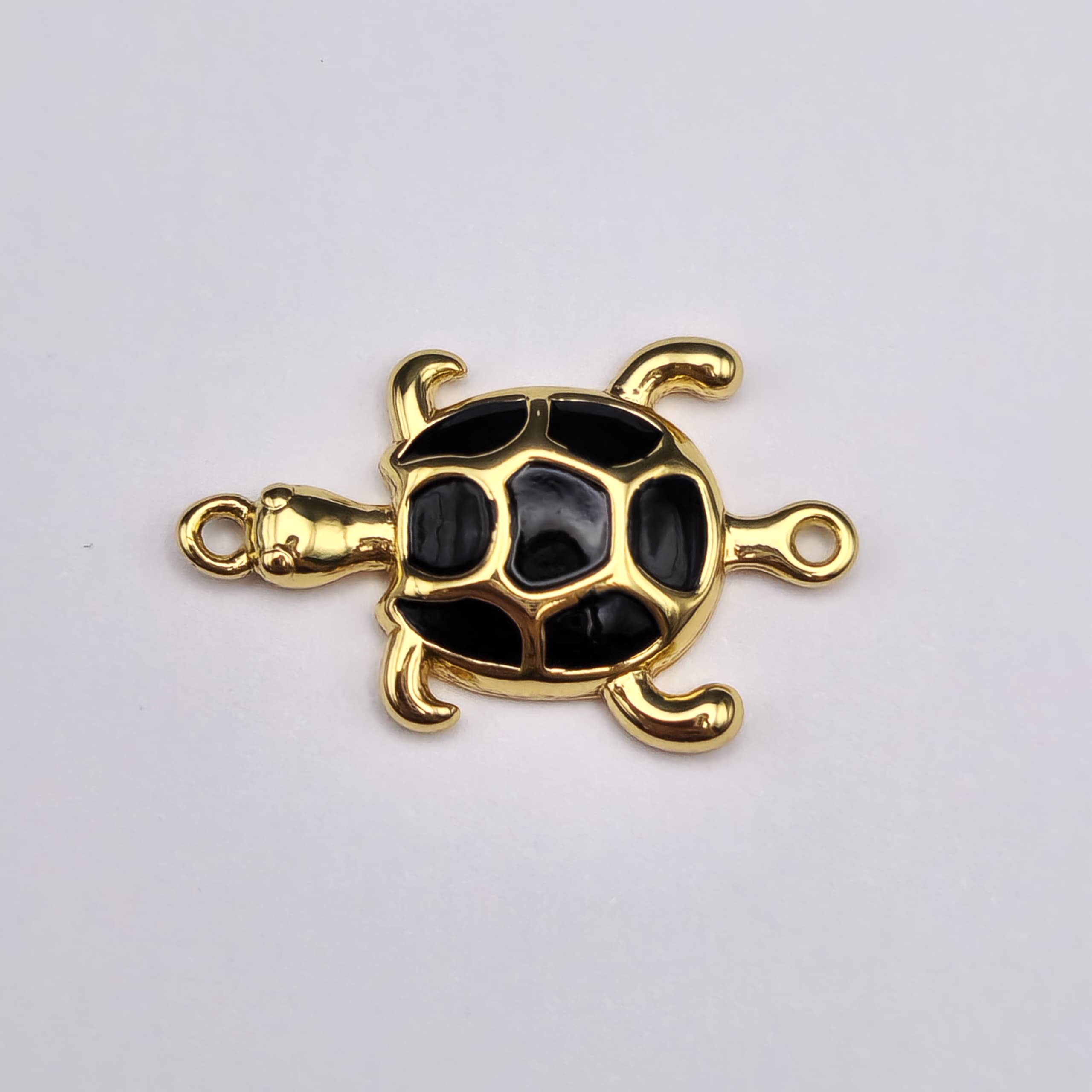 ORO CHINO CONECTOR TORTUGA NEGRA