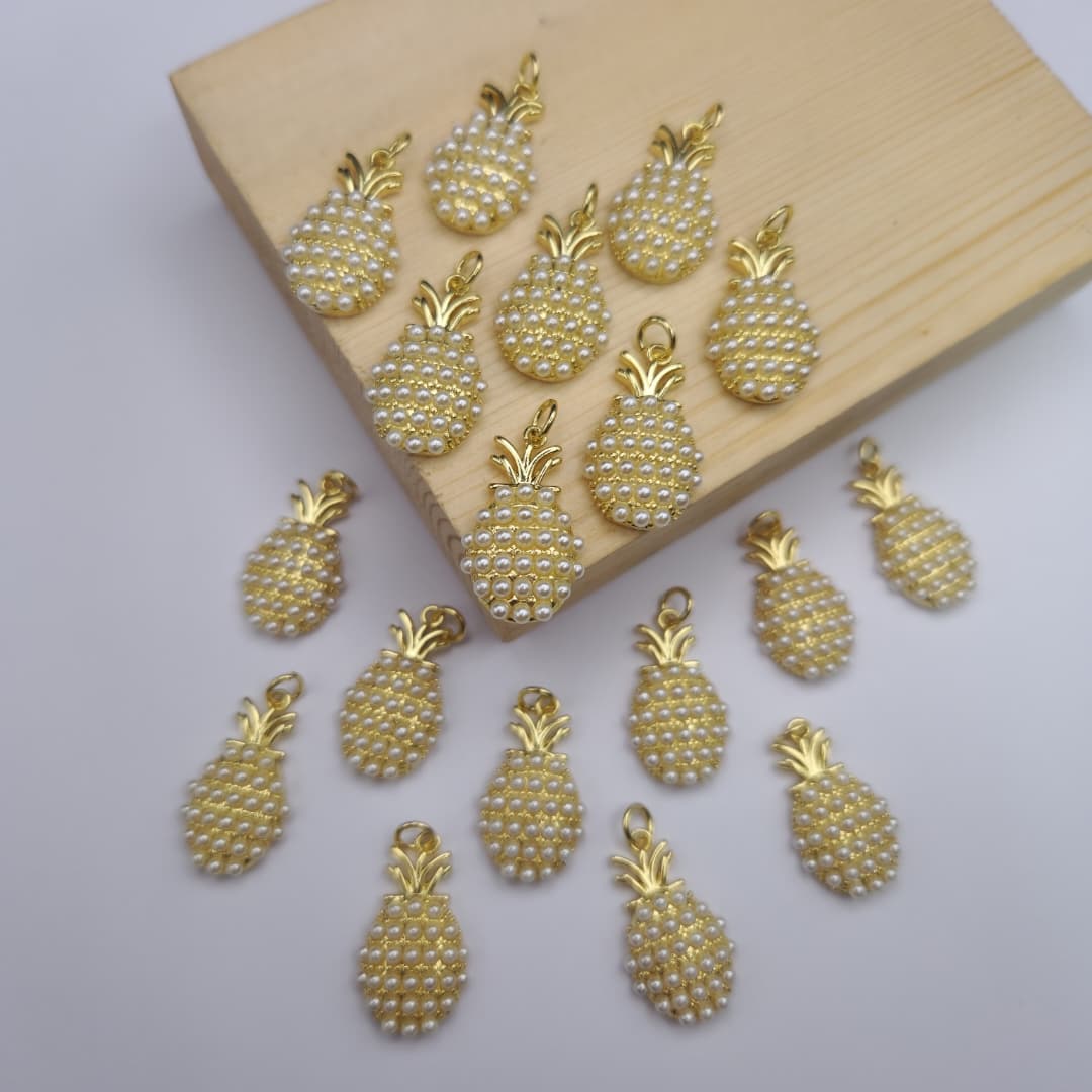 DIJE ORO CHINO PIÑA CON PERLAS 4