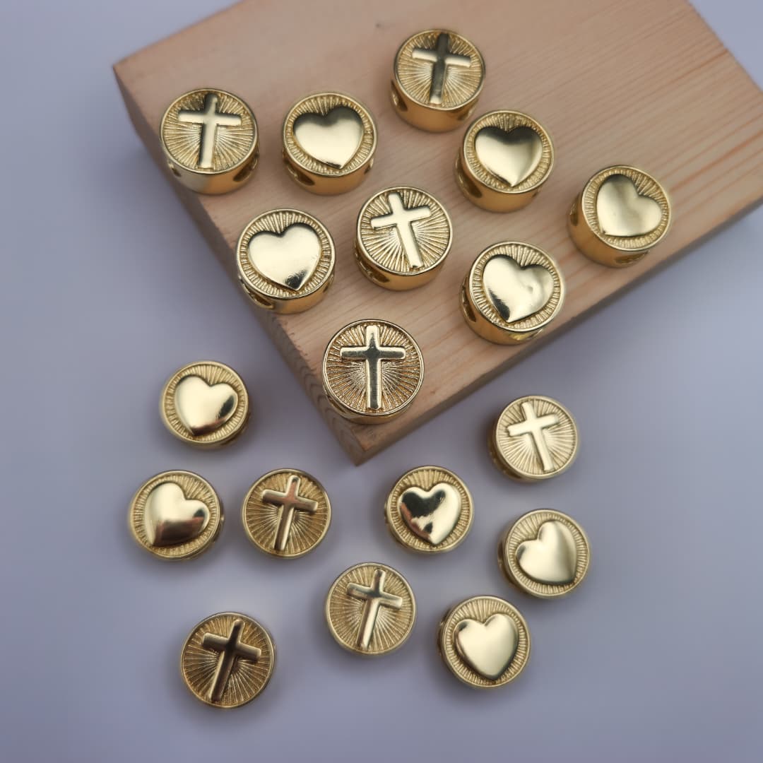 ORO CHINO PASADOR CRUZ CON CORAZON 4