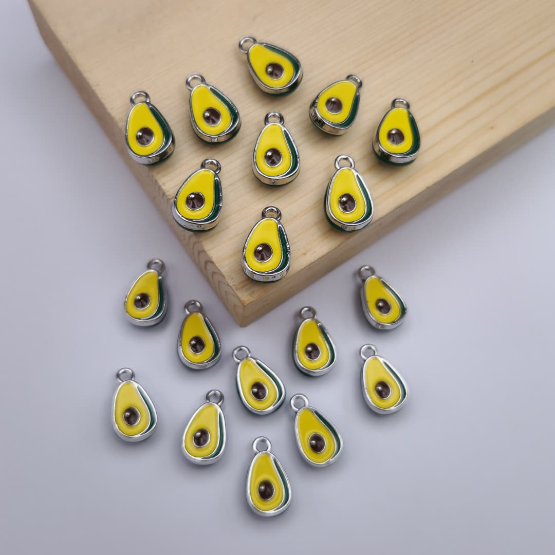 ORO CHINO DIJE DE AGUACATE PLATEADO 4