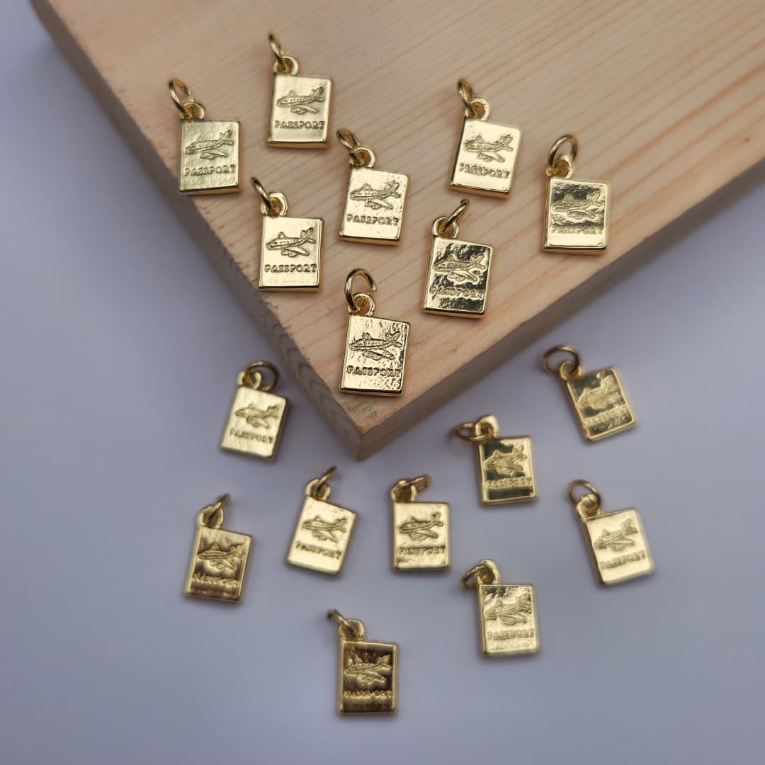 DIJE DE ORO CHINO PASAPORTE 4