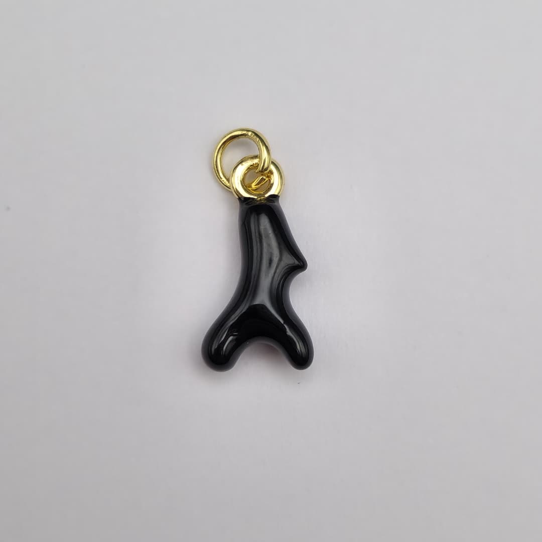 ORO CHINO DIJE DE CORAL NEGRO 2