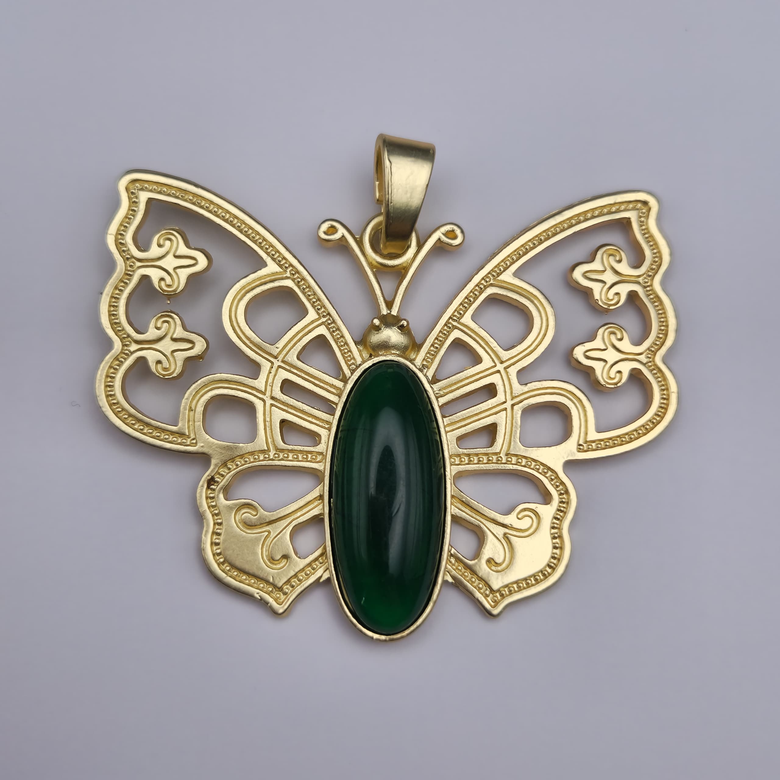 ORO CHINO DIJE DE MARIPOSA GRANDE CON VERDE
