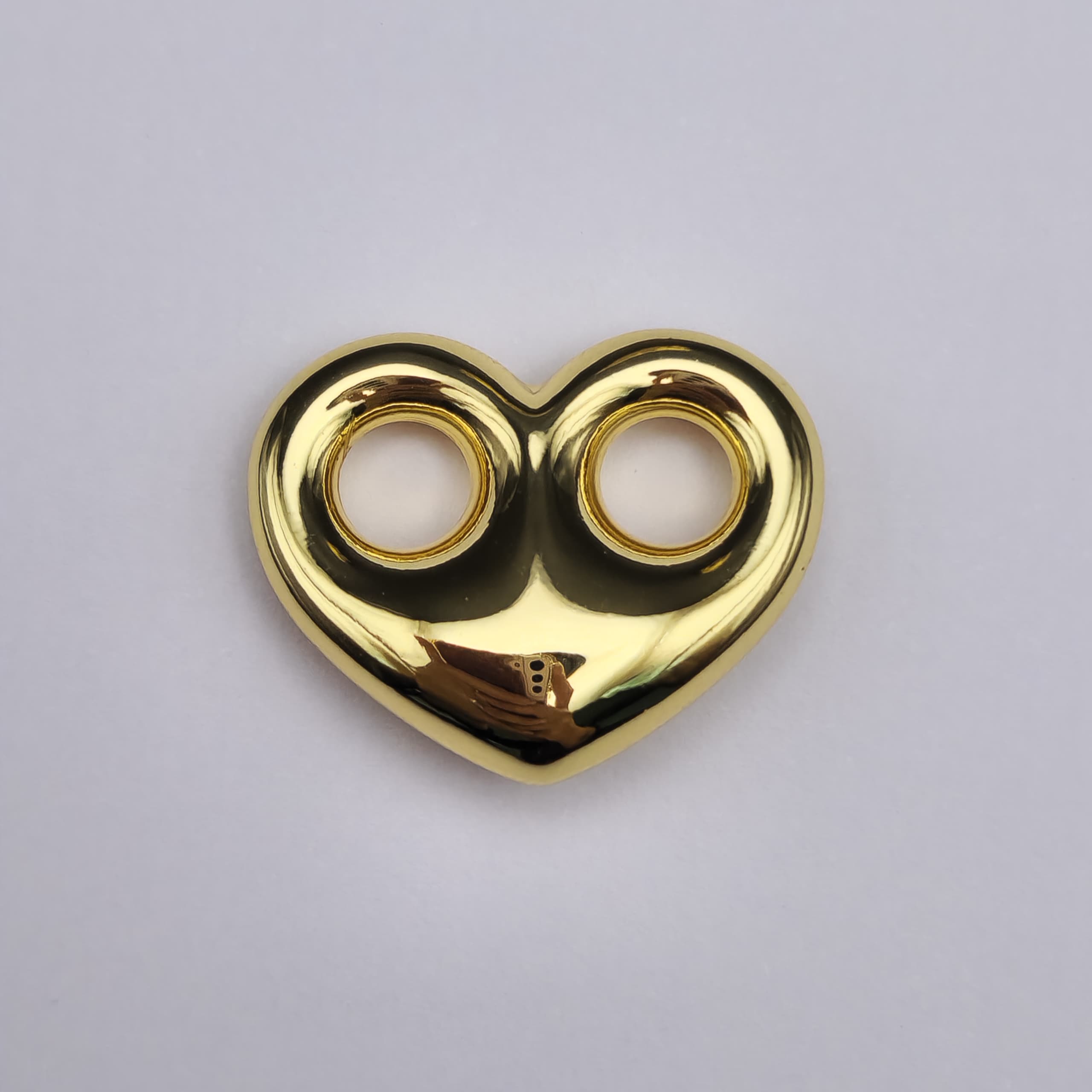 ORO CHINO CONECTOR GUCCI DE CORAZON