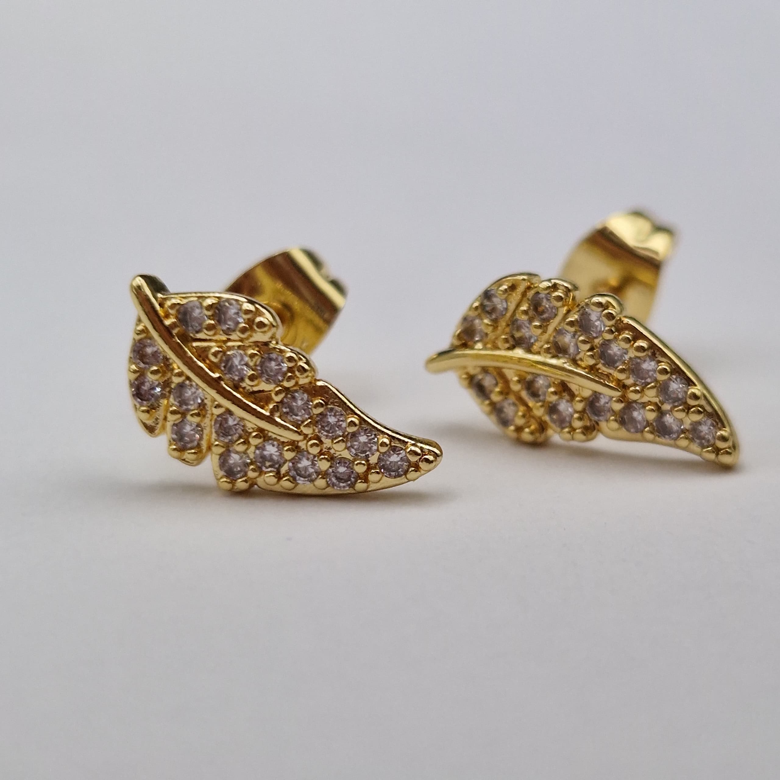 ZARCILLO PLUMA CON CIRCON