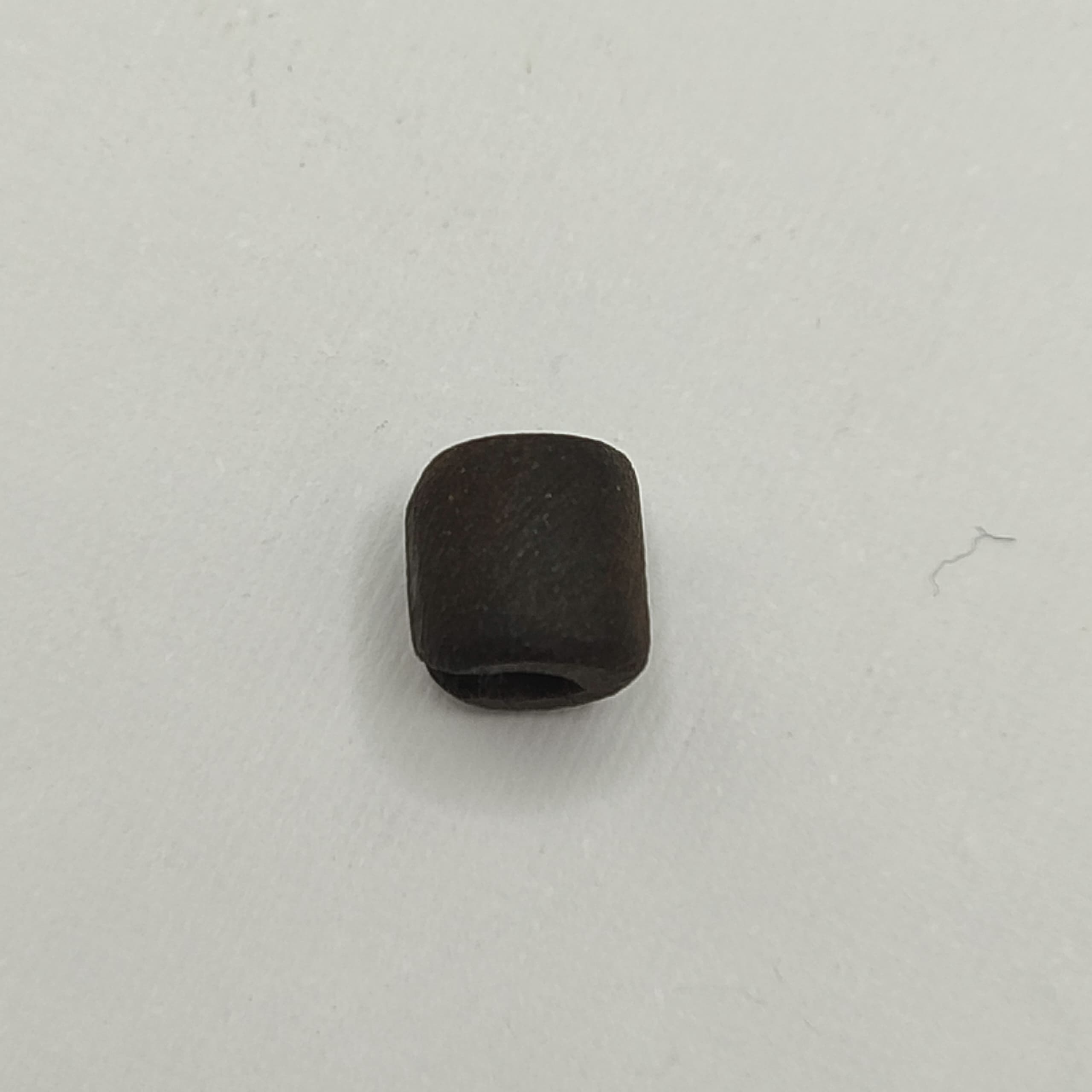 AZABACHE DE CUBO