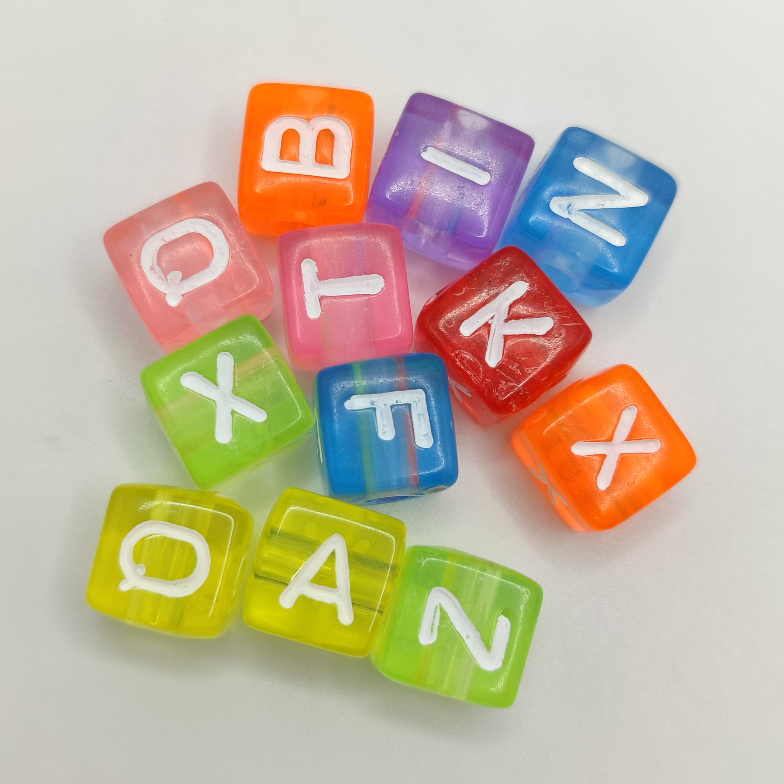 BOLSA 10G CUBO  DE LETRA S COLORES