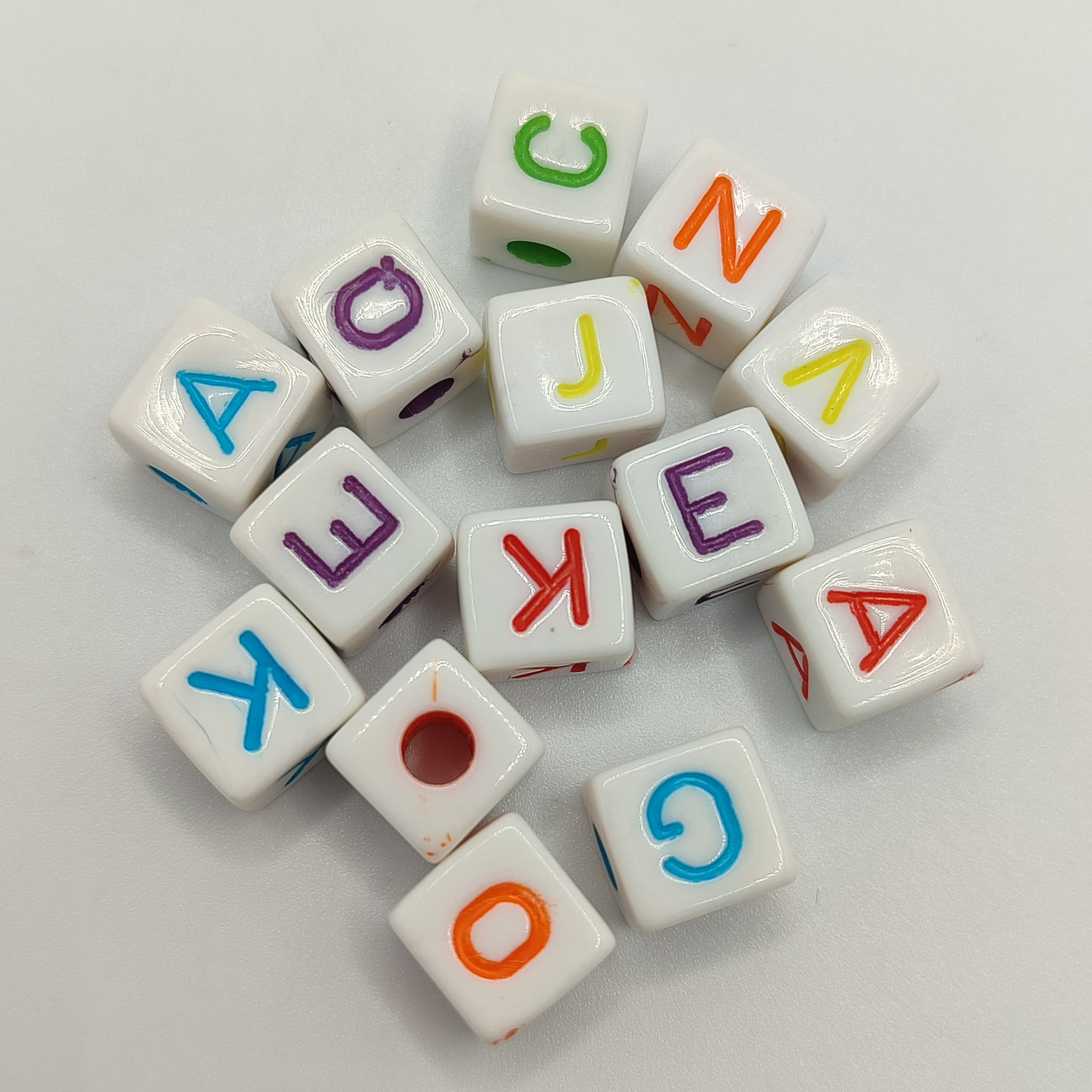 BOLSA 10G LETRAS CUBO COLORES