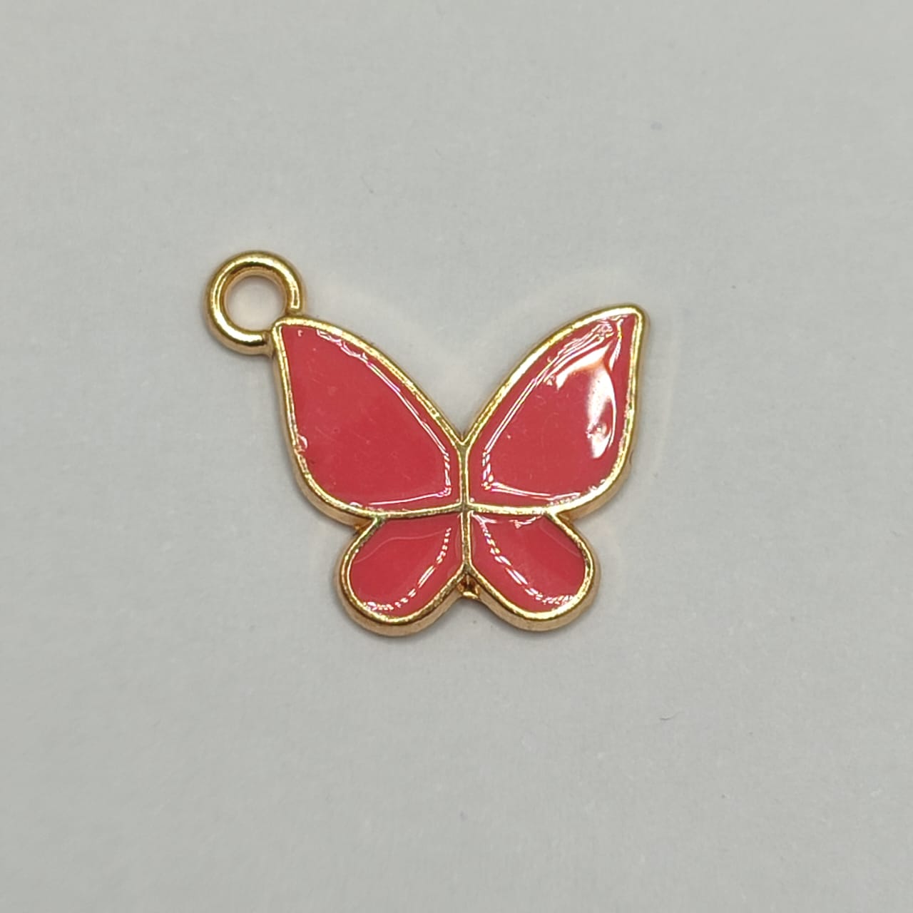 DIJE ESMALTADO MARIPOSA ROSADA OSCURA A