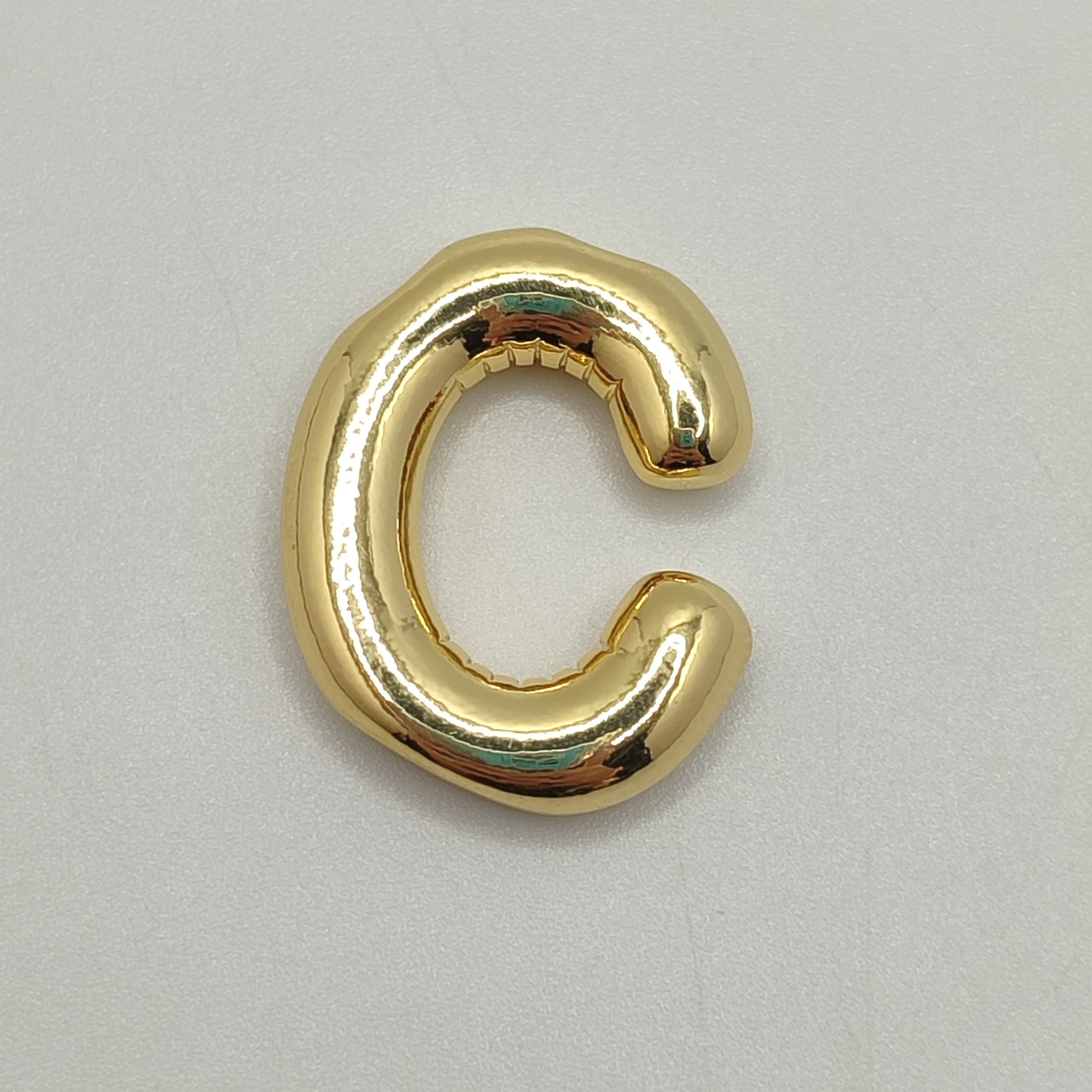 ORO CHINO LETRA C