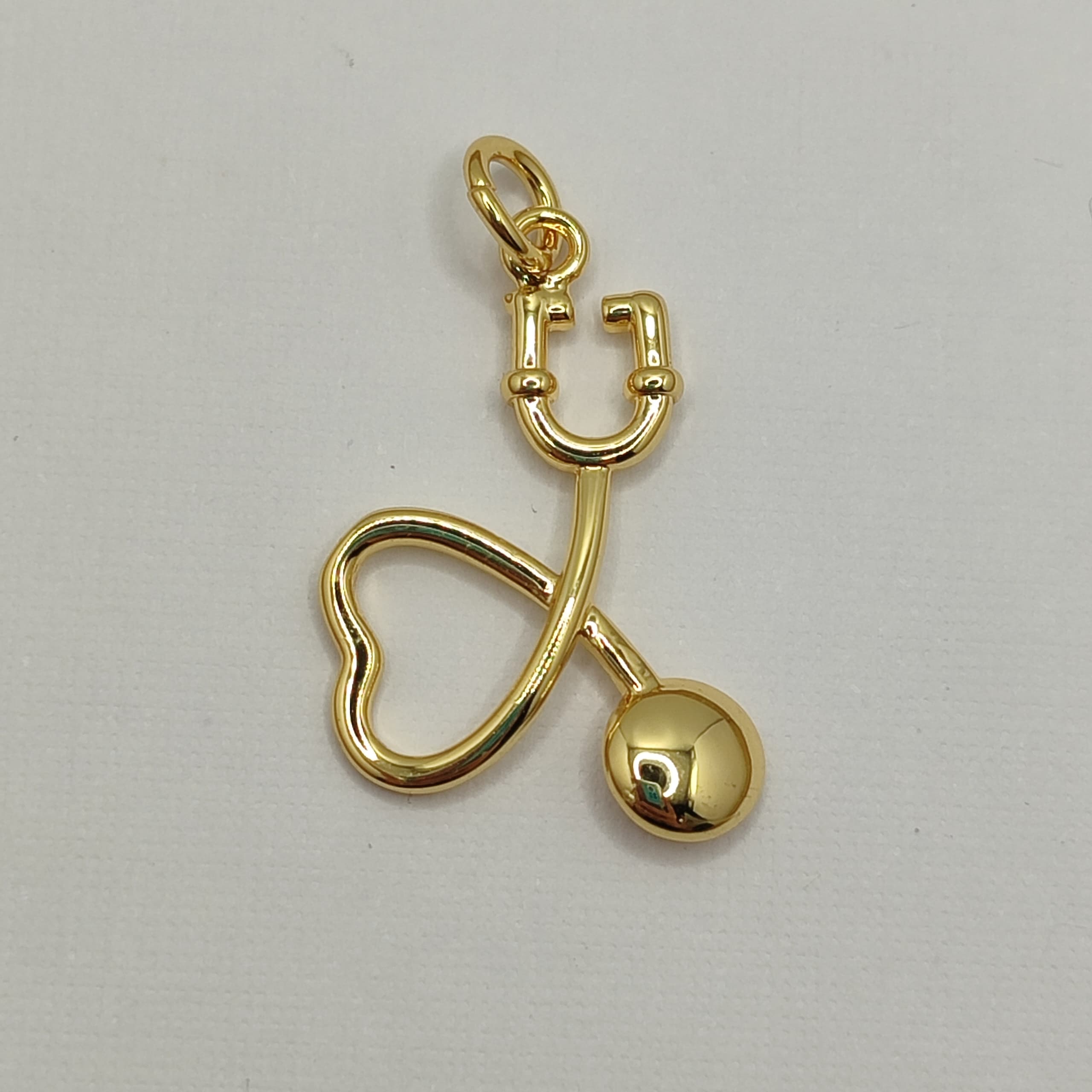 ORO CHINO DIJE ESTETOSCOPIO CORAZON