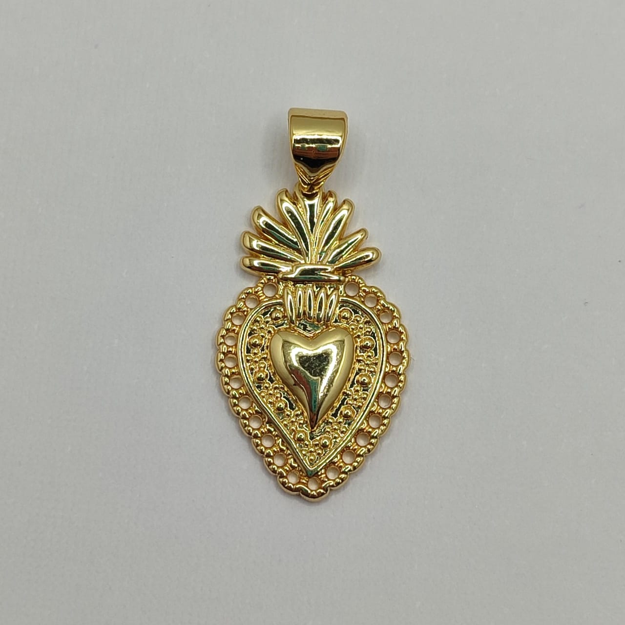 ORO CHINO DIJE CORAZON DE JESUS PEQ
