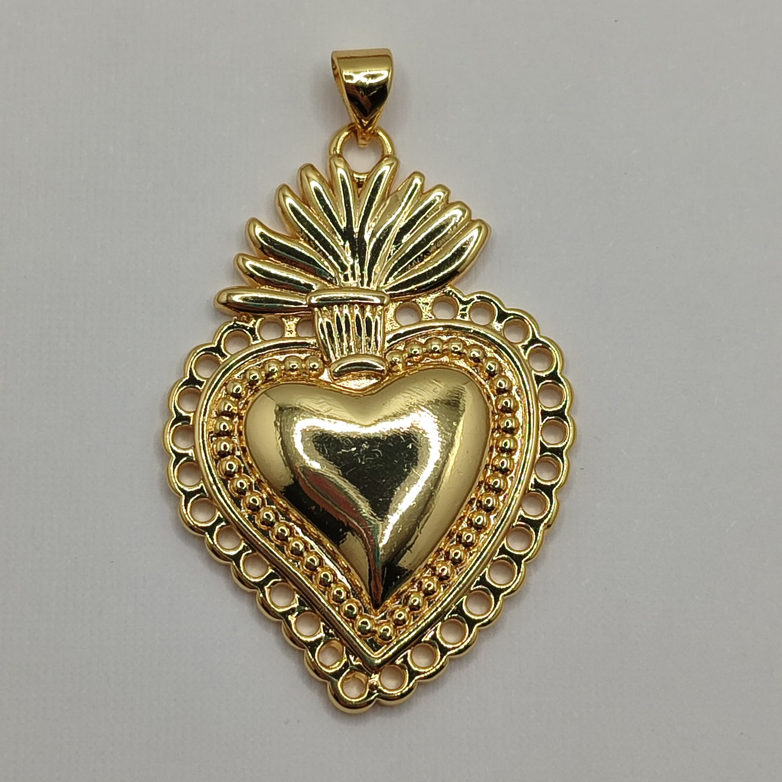 ORO CHINO DIJE CORAZON DE JESUS GRD