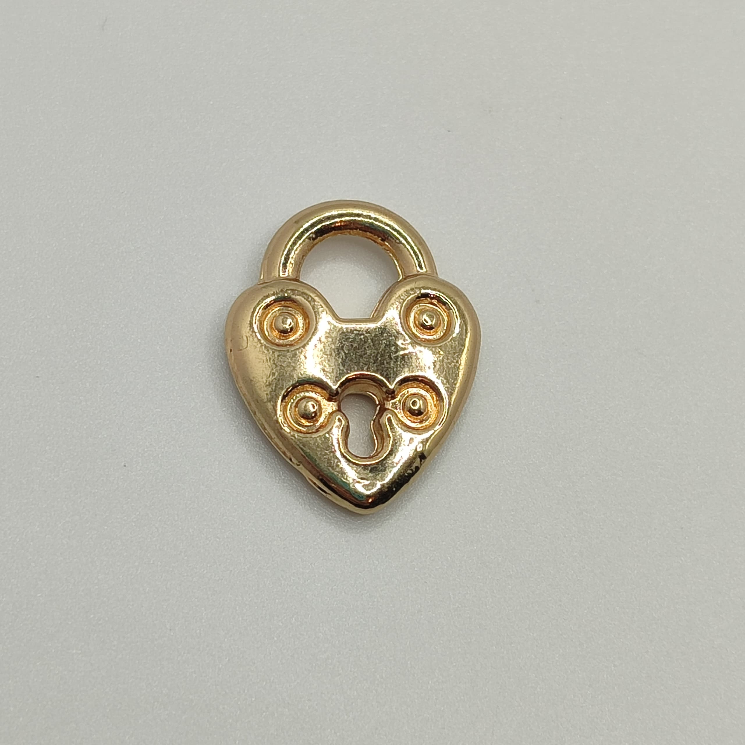 ORO CHINO DIJE CANDADO CORAZON GRANDE