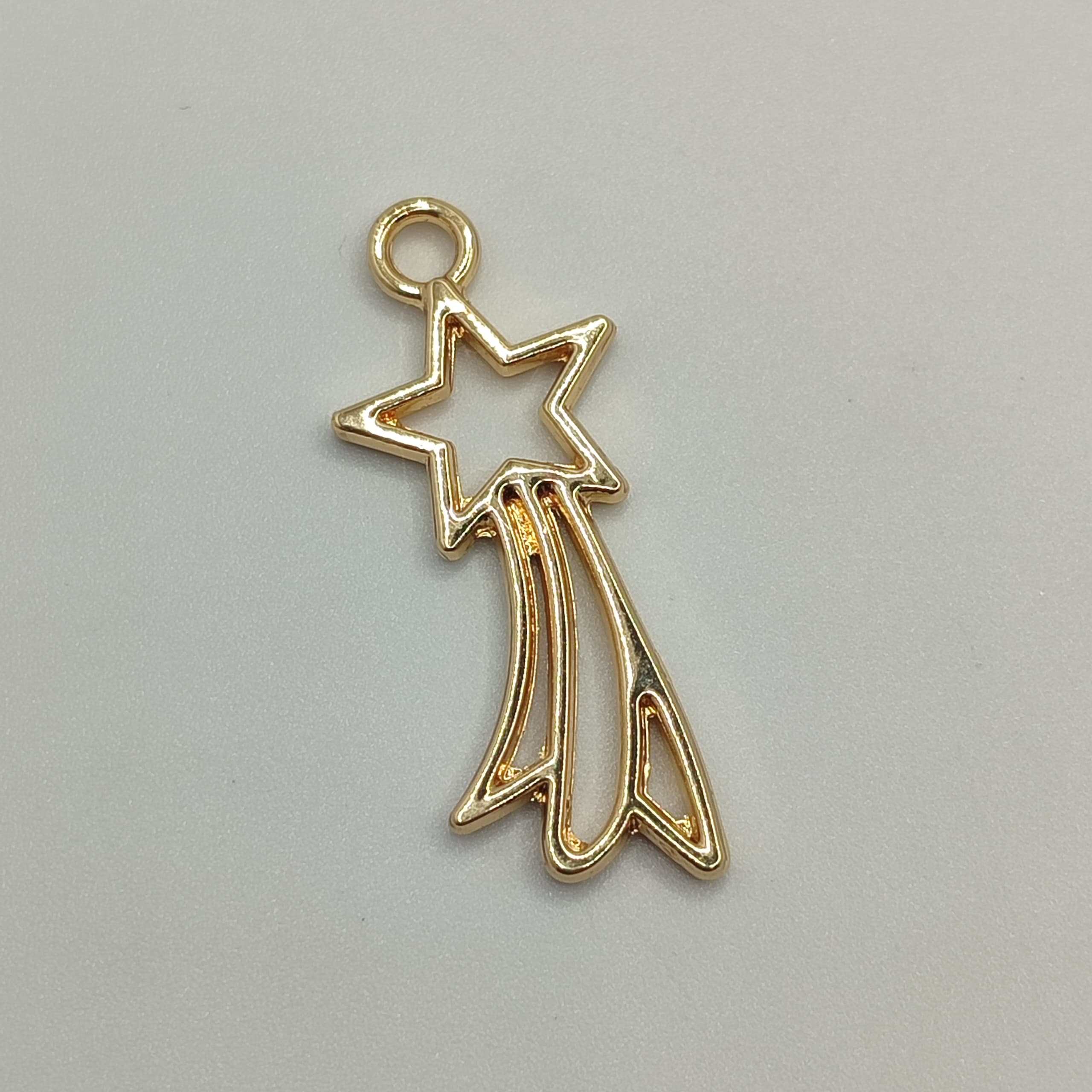 ORO CHINO DIJE ESTRELLA FUGAZ