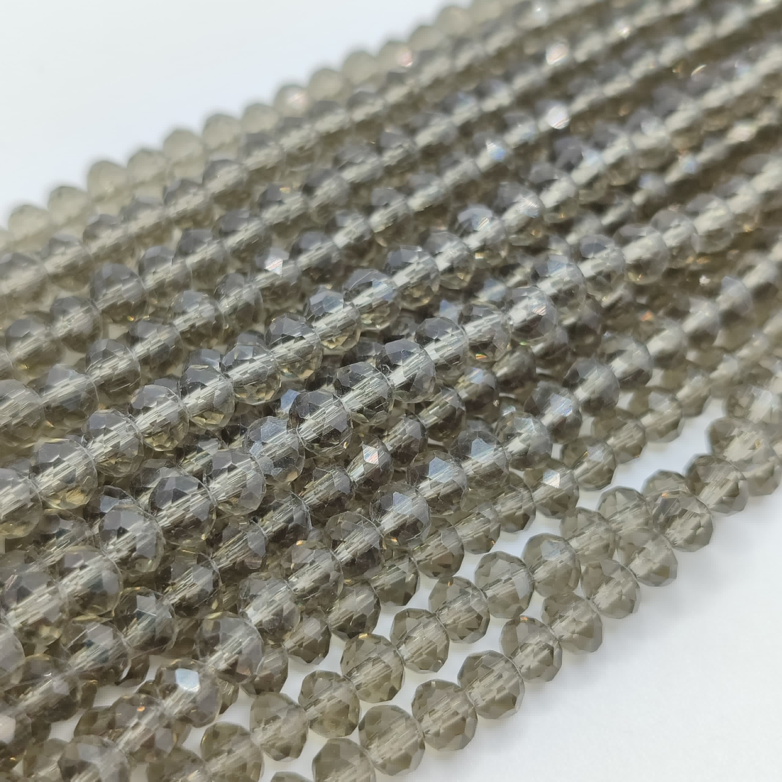 CRISTAL CHECO GRIS OSCURO 6MM  NATURAL