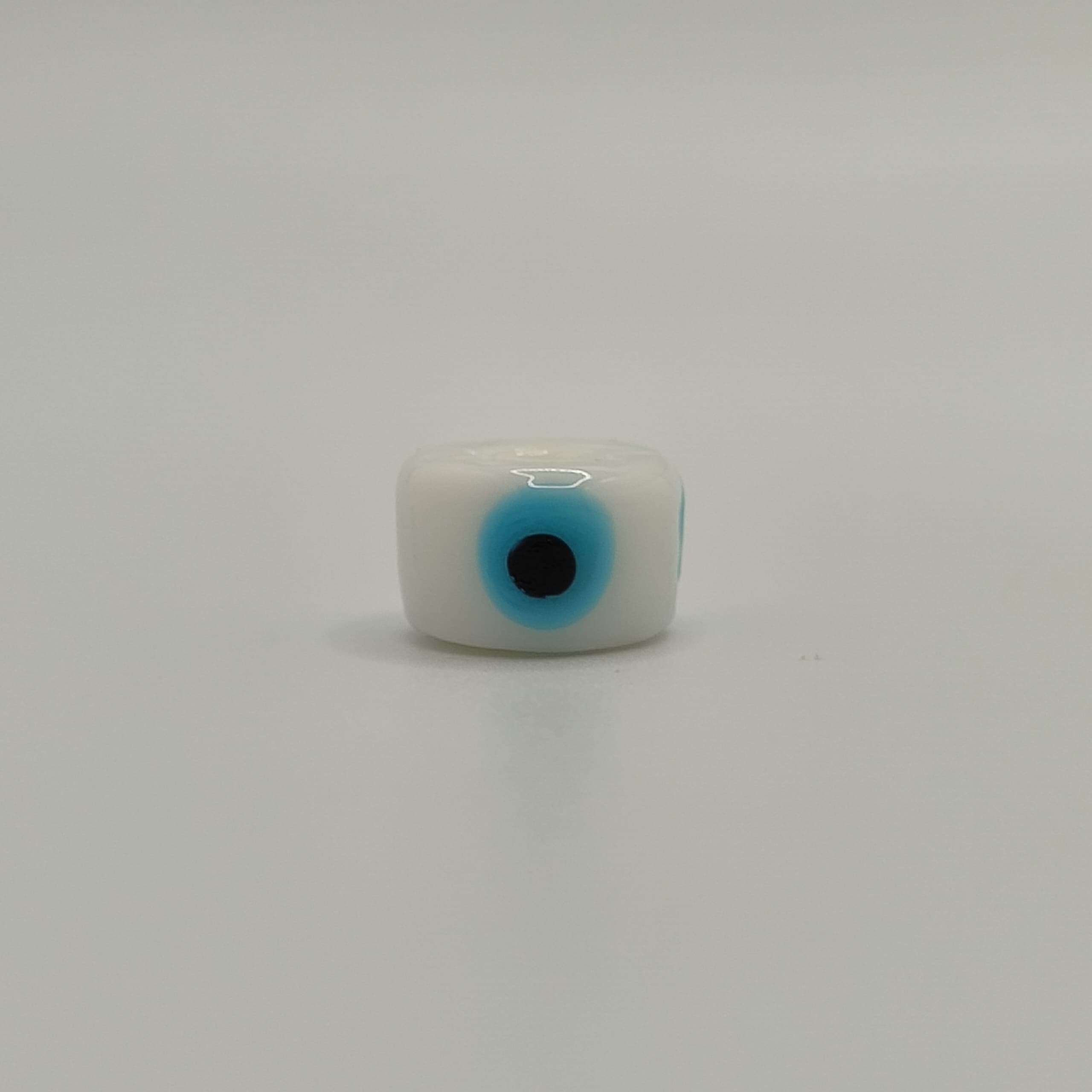 OJO TURCO BLANCO MURAN O PASADOR PLANO