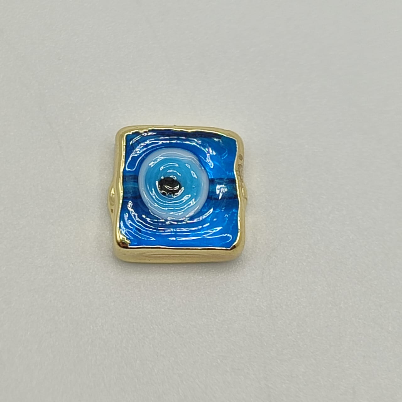 OJO TURCO CUADRADO DE VIDRIO AZUL CLARO