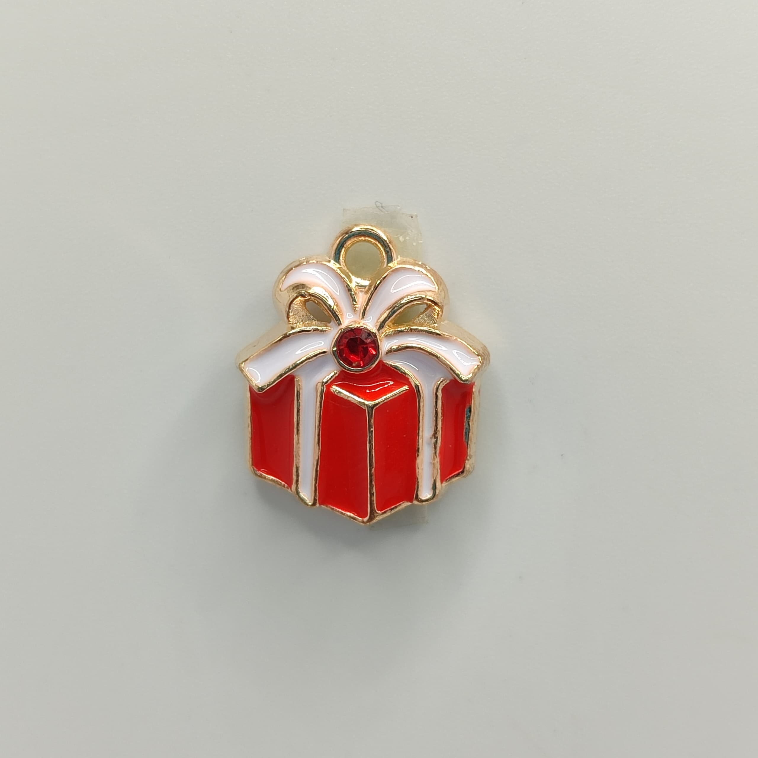 ESMALTADO DIJE NAVIDAD CAJA DE REGALO