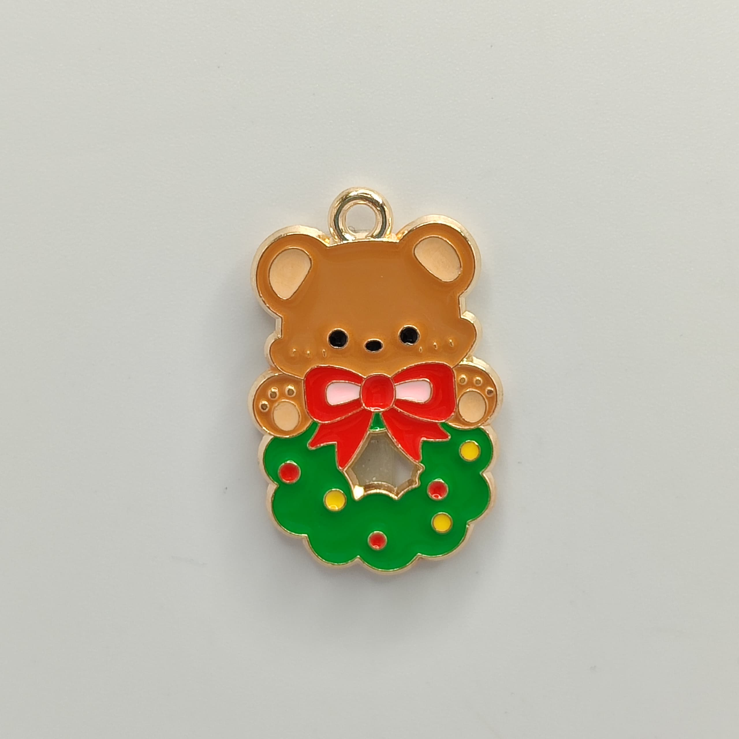 ESMALTADO DIJE NAVIDAD CORONA CON OSO