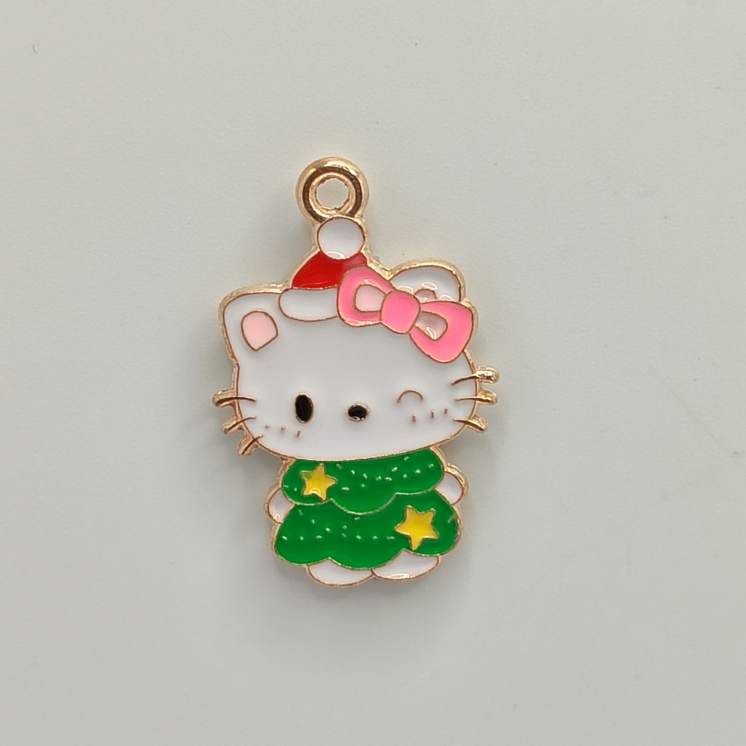 ESMALTADO DIJE NAVIDAD HELLO KITTY