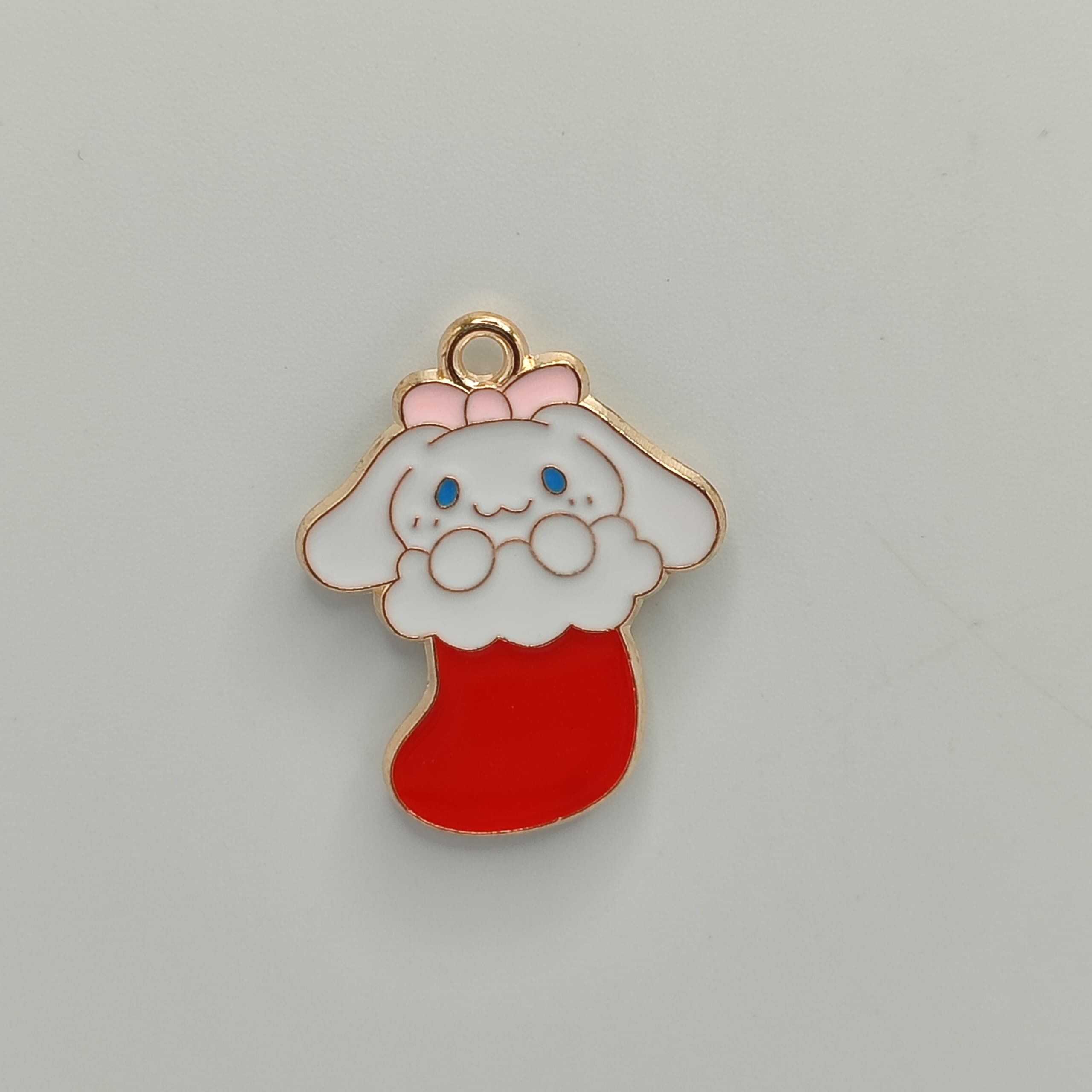 ESMALTADO DIJE NAVIDAD CINNAMOROLL
