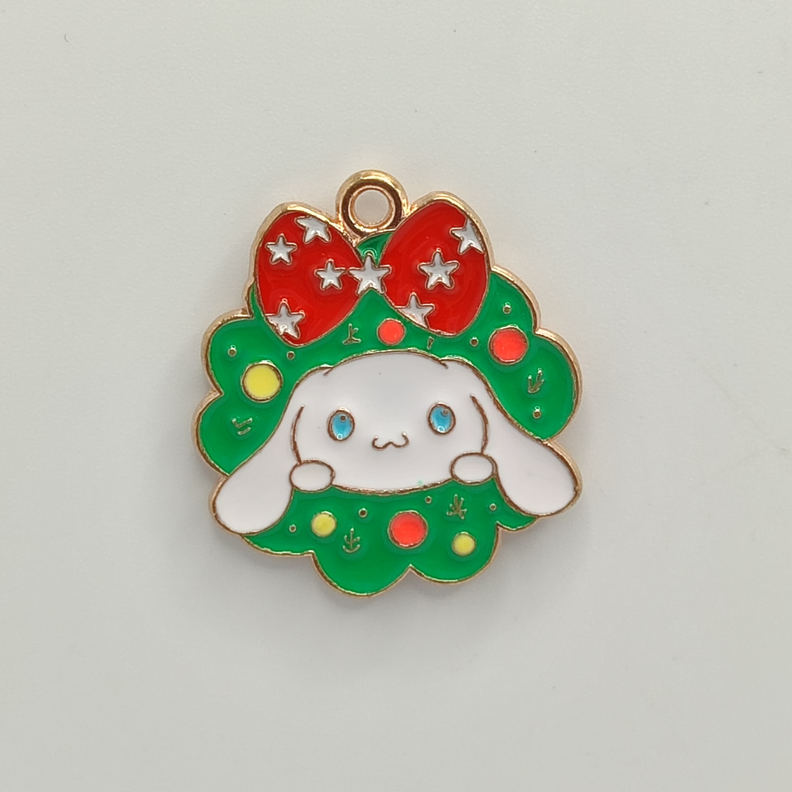 ESMALTADO DIJE NAVIDAD CINNAMOROLL