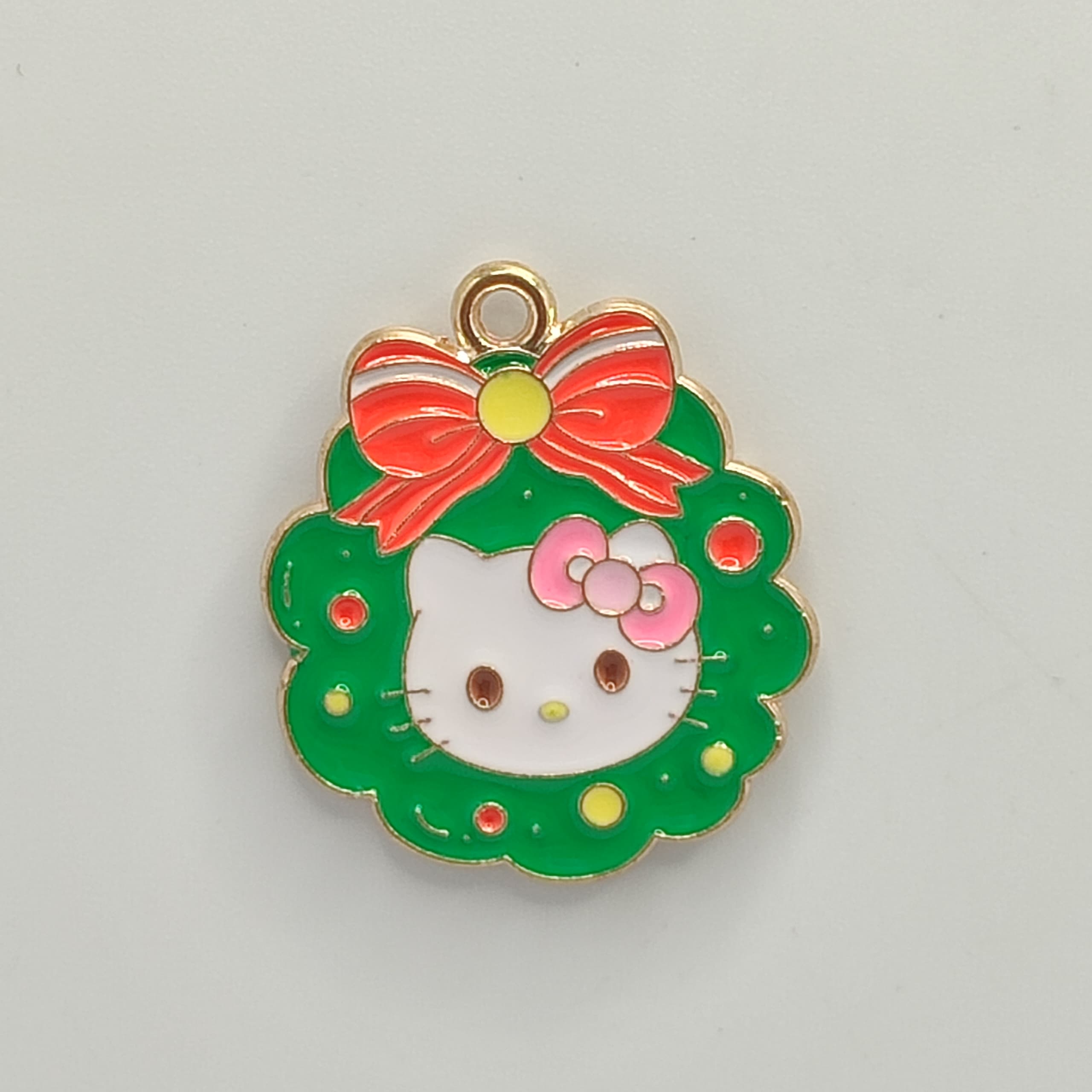 ESMALTADO DIJE NAVIDAD HELLO KITTY