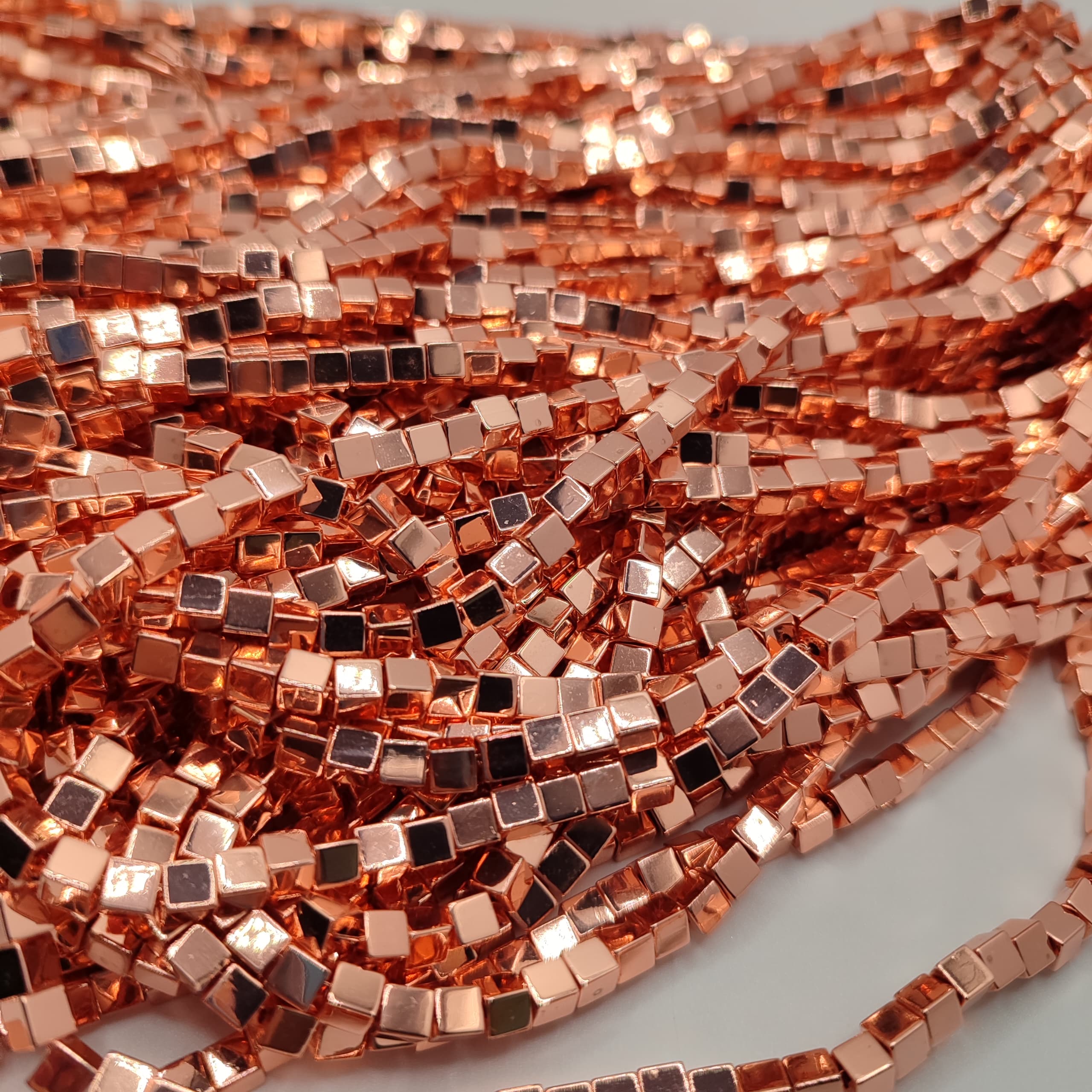 ACERINA CUBO CARTIER 4MM