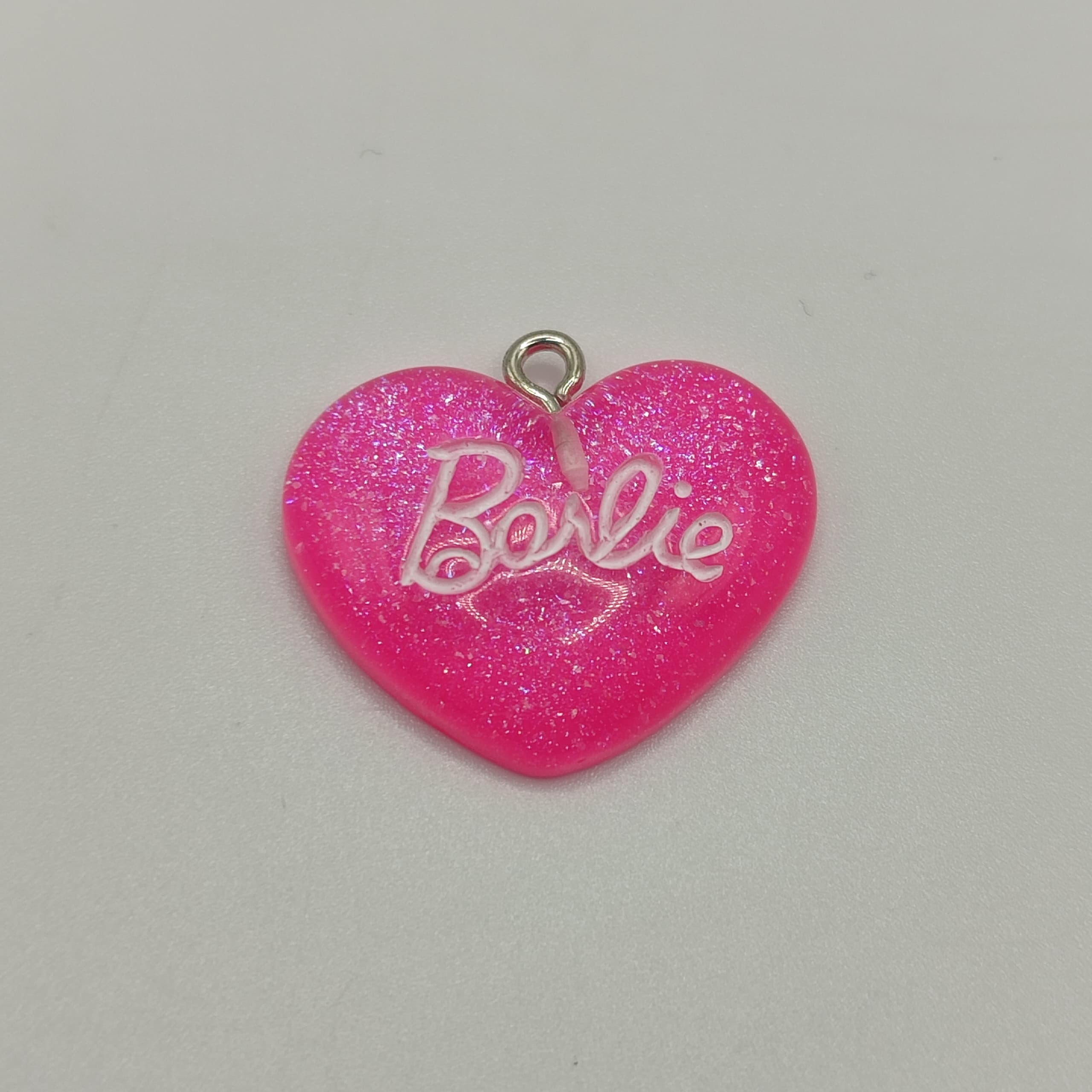 RESINA CORAZON BARBIE FUCSIA