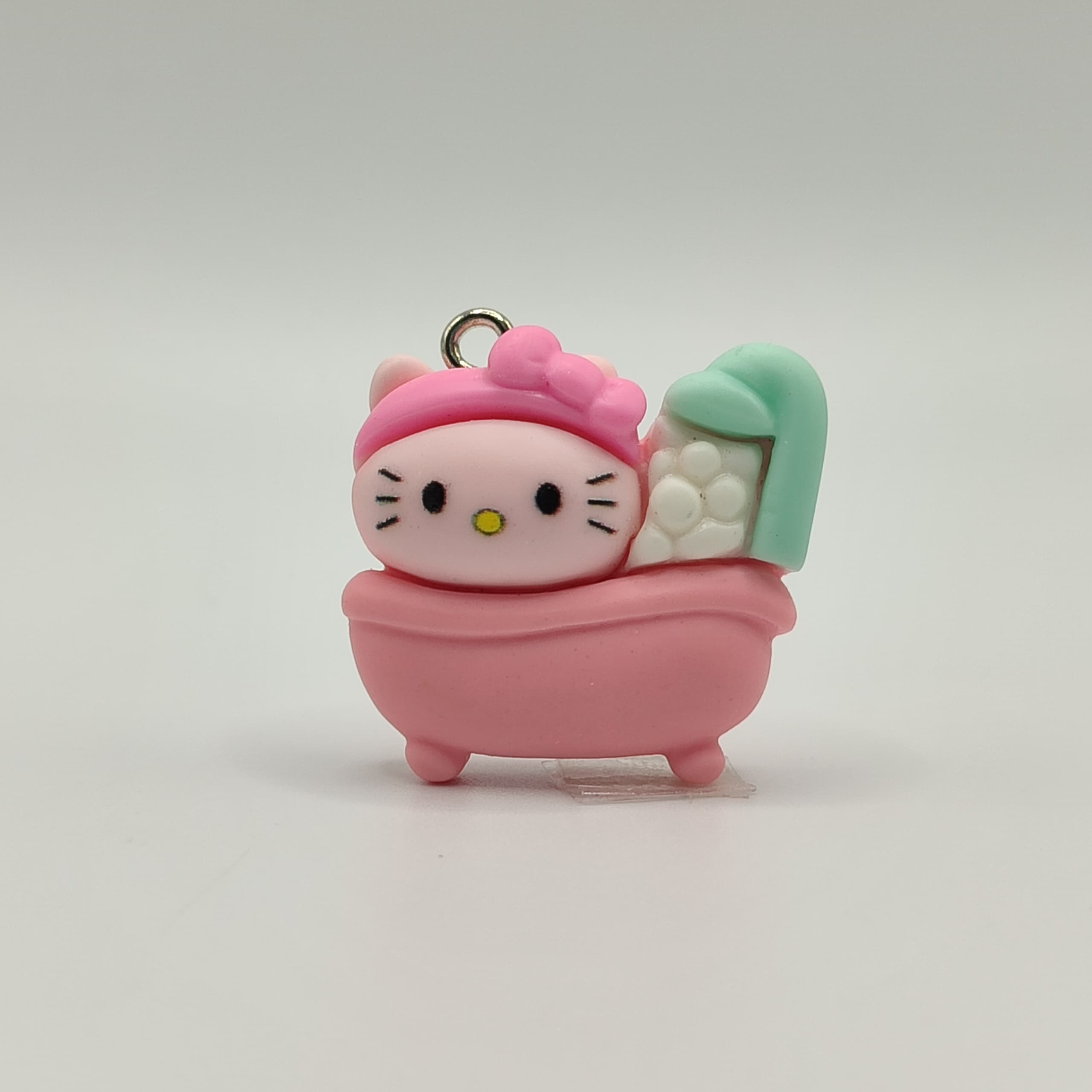 RESINA HELLO KITTY CON BAÑERA